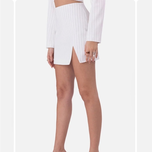 🔥SEND OFFERS🔥ADIKA Skirt and Blazer Set​​ - Picture 7 of 7